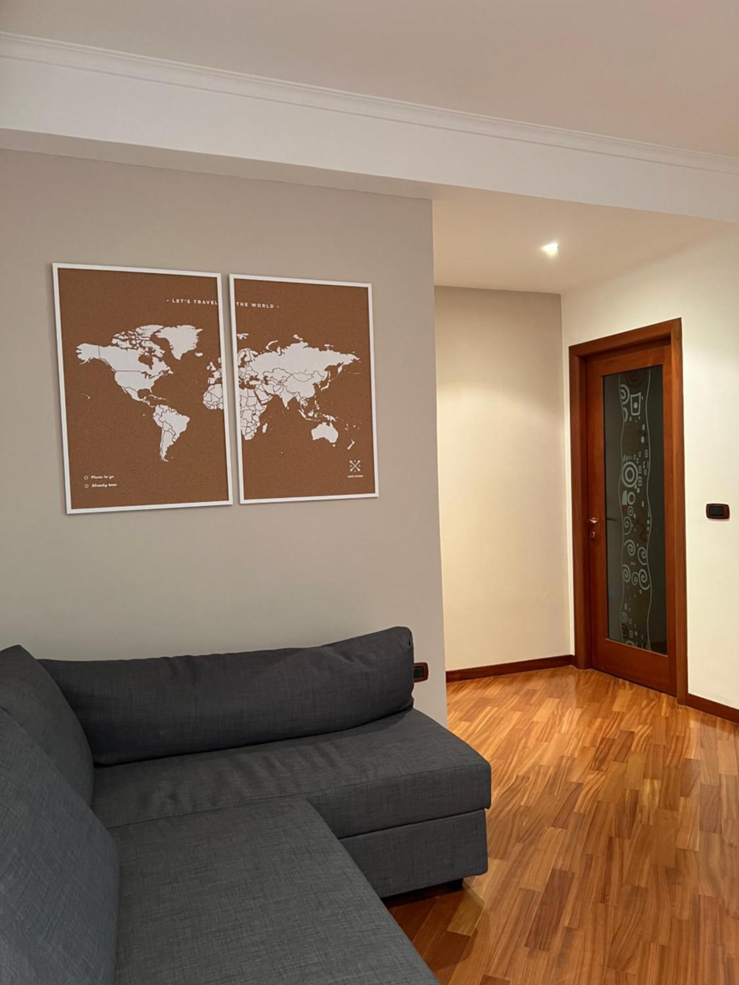Revis 84 Apartment
